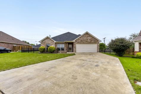 1604 Belle Plain Drive Cleburne TX 76033