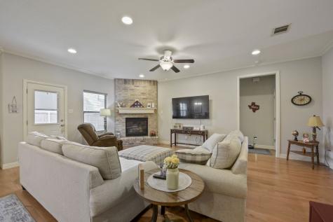 1604 Belle Plain Drive Cleburne TX 76033