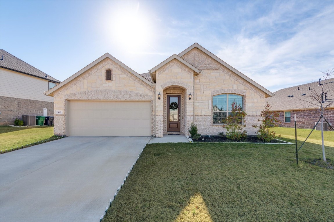 1013 Embers Lane Denton TX 76201