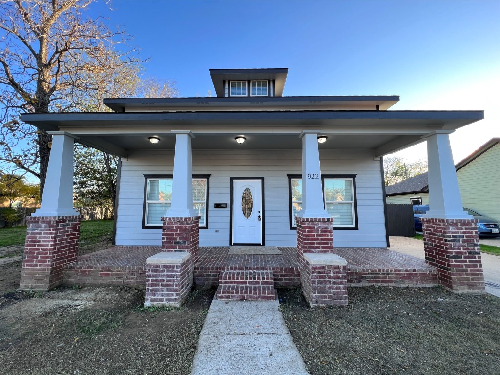 922 E Dashwood Street Fort Worth TX 76104