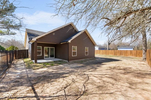 508 Luzon Street Tool TX 75143