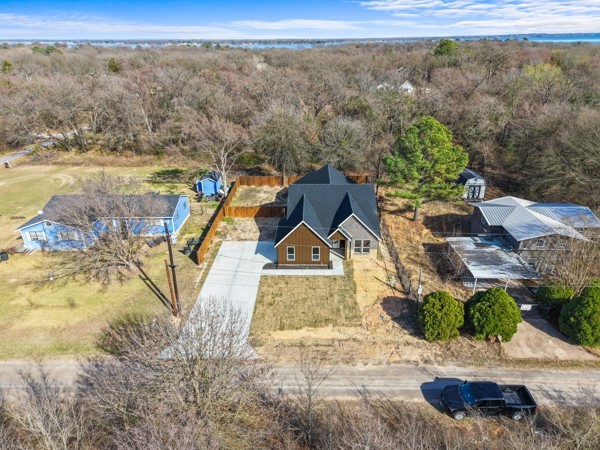 508 Luzon Street Tool TX 75143