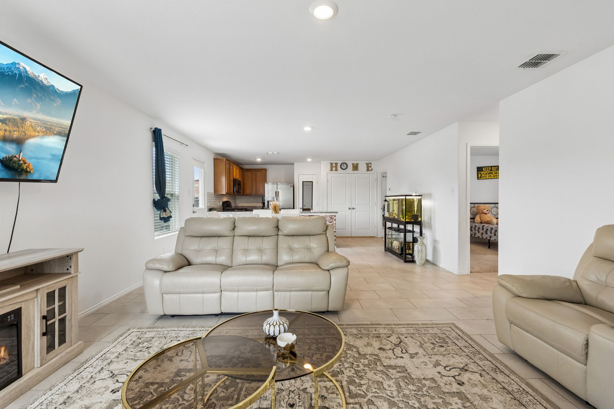 2932 Dora Drive Fort Worth TX 76119