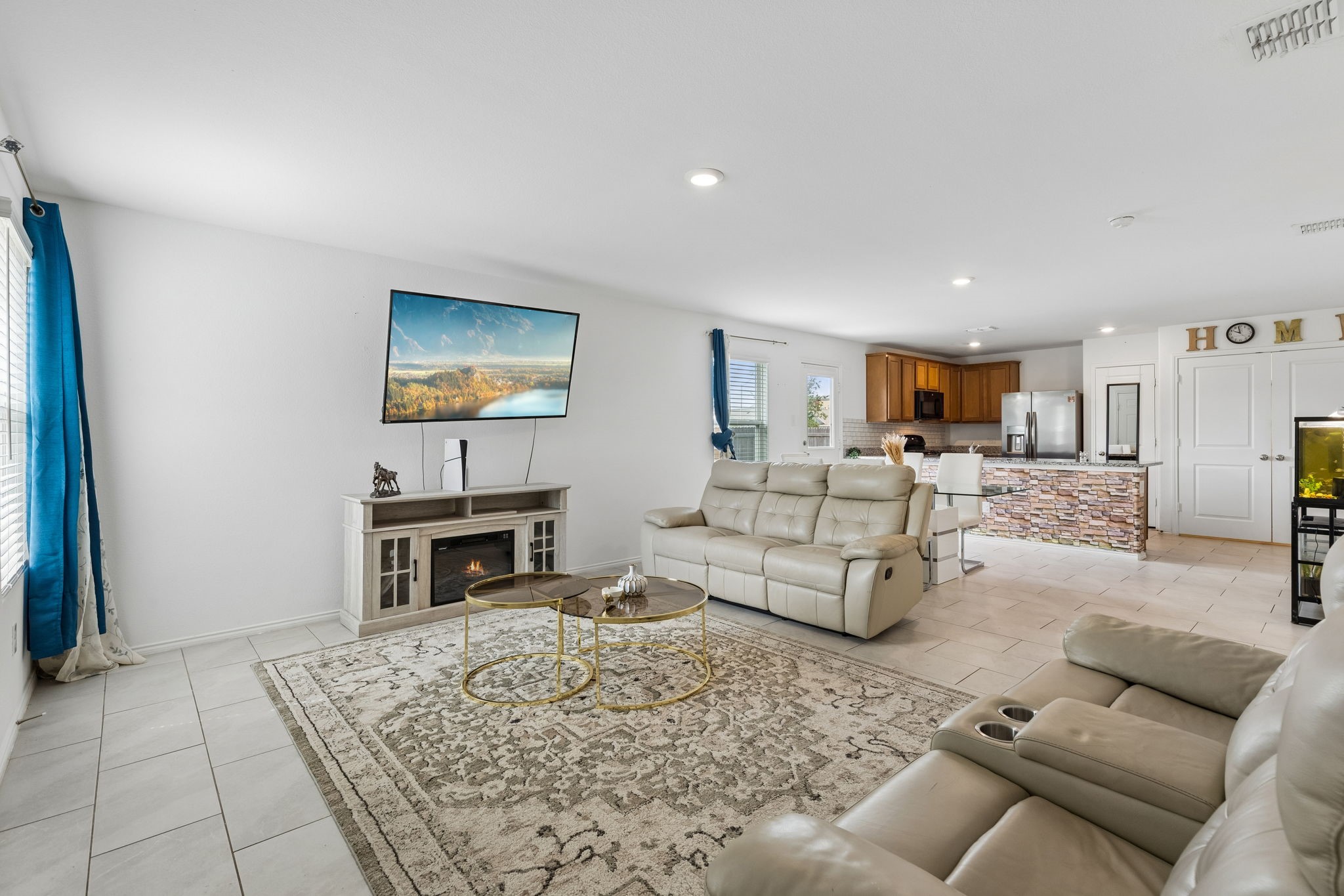 2932 Dora Drive Fort Worth TX 76119