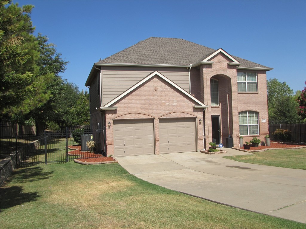 2464 Pebblebrook Court Grand Prairie TX 75050