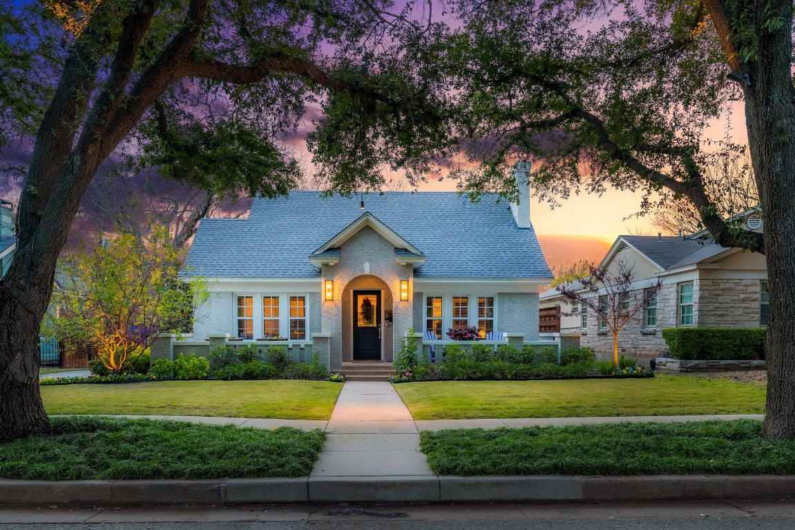 2544 Waits Avenue Fort Worth TX 76109