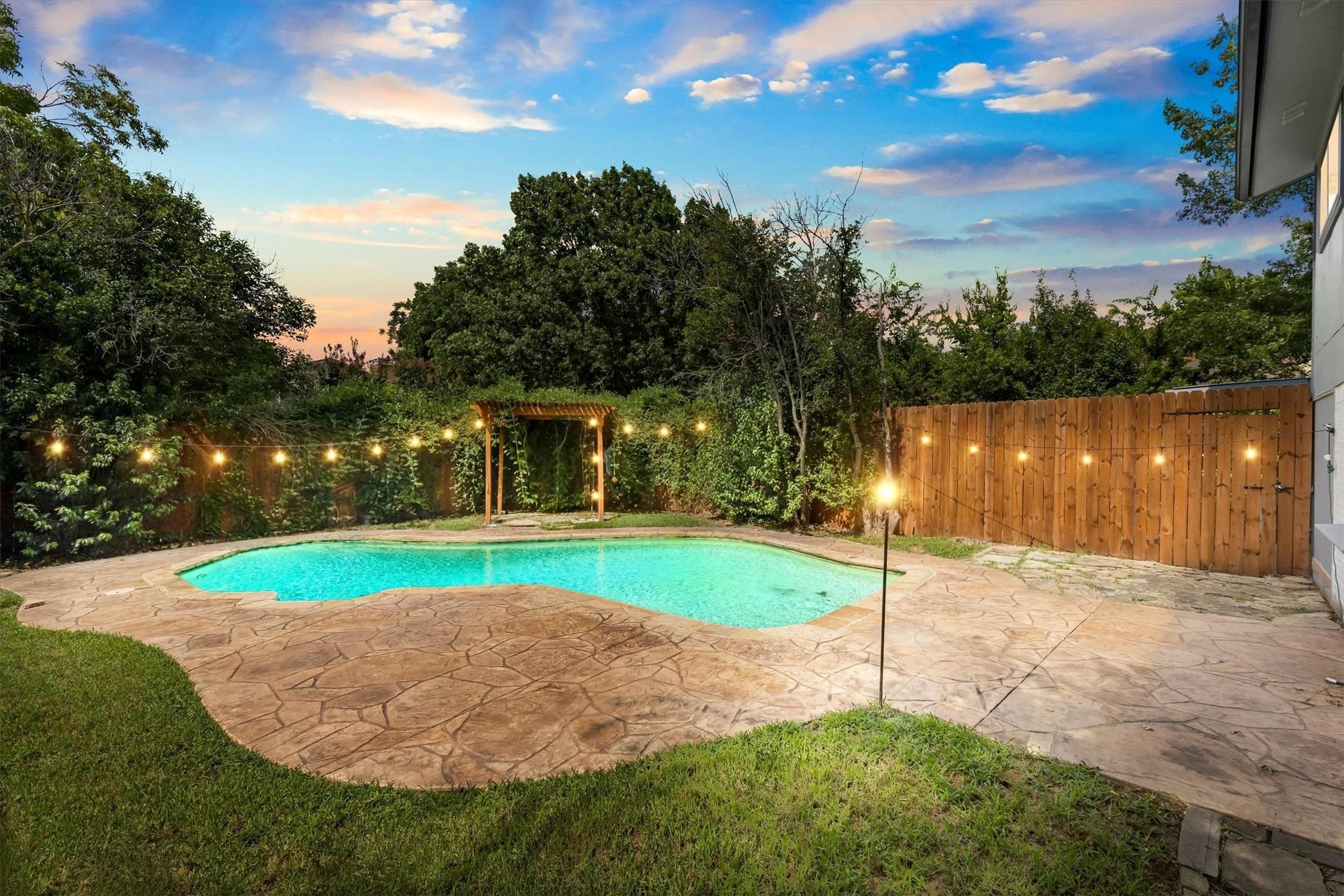 1614 Aurora Drive Richardson TX 75081