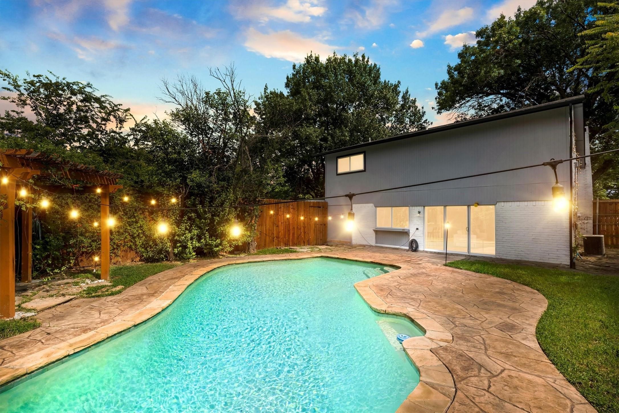 1614 Aurora Drive Richardson TX 75081
