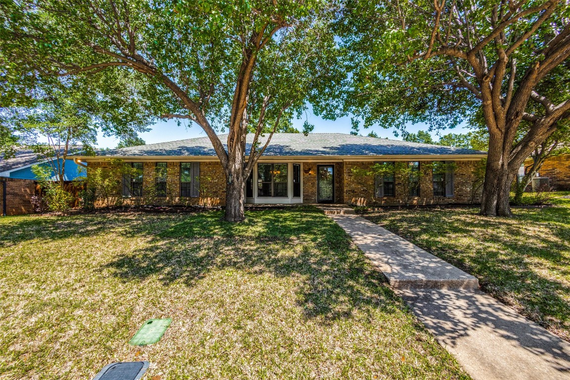2015 Aspen Drive Lewisville TX 75077