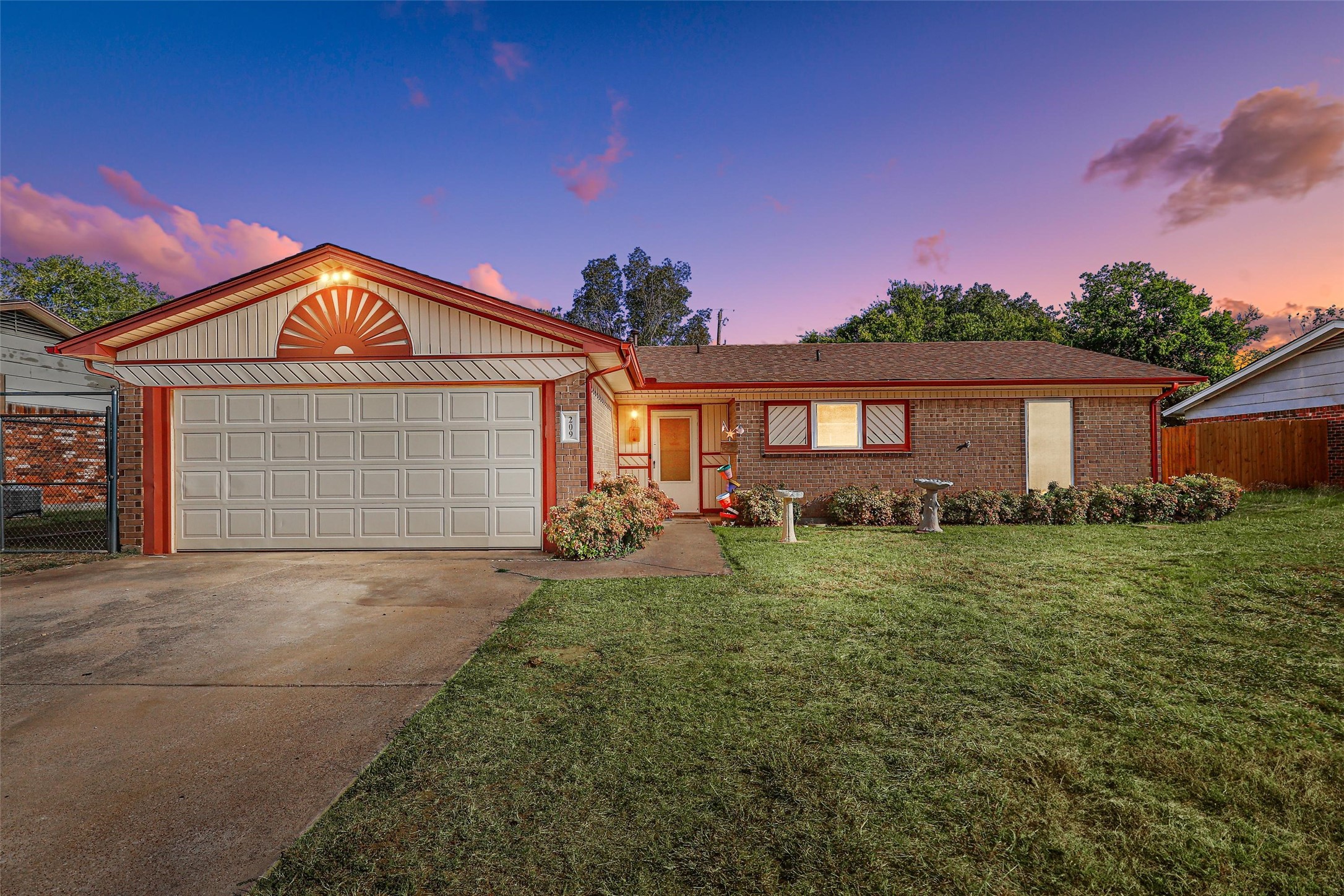 209 Hudson Avenue Crowley TX 76036