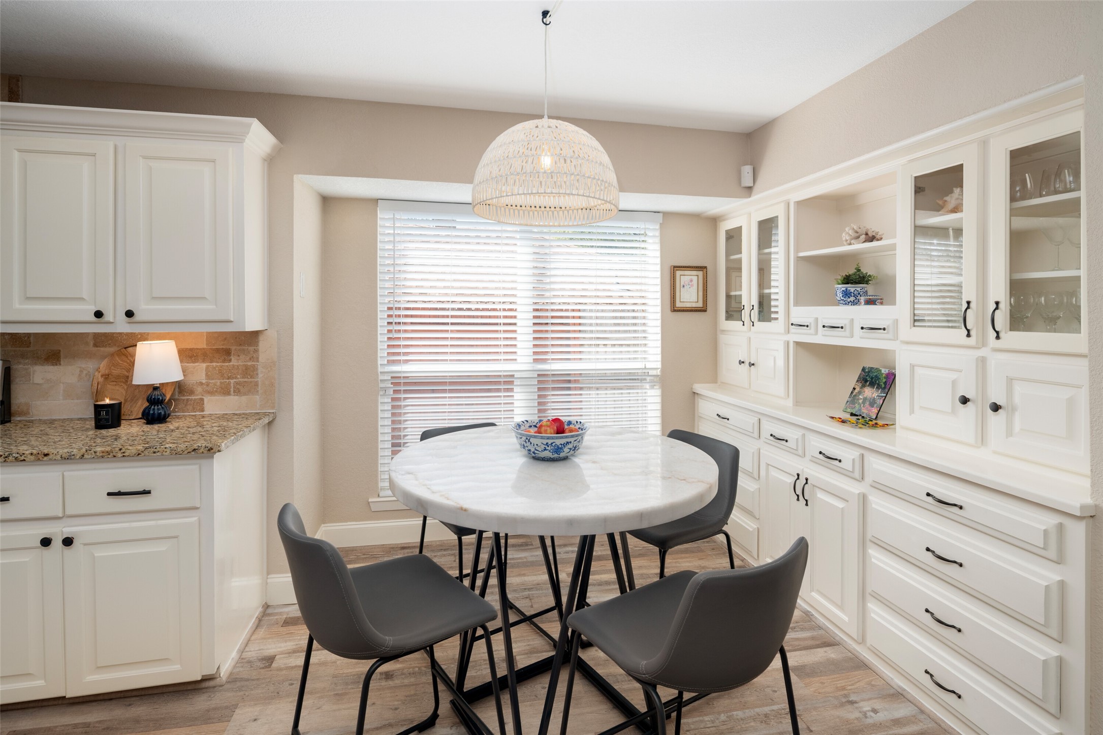 9352 Briarhurst Drive Dallas TX 75243