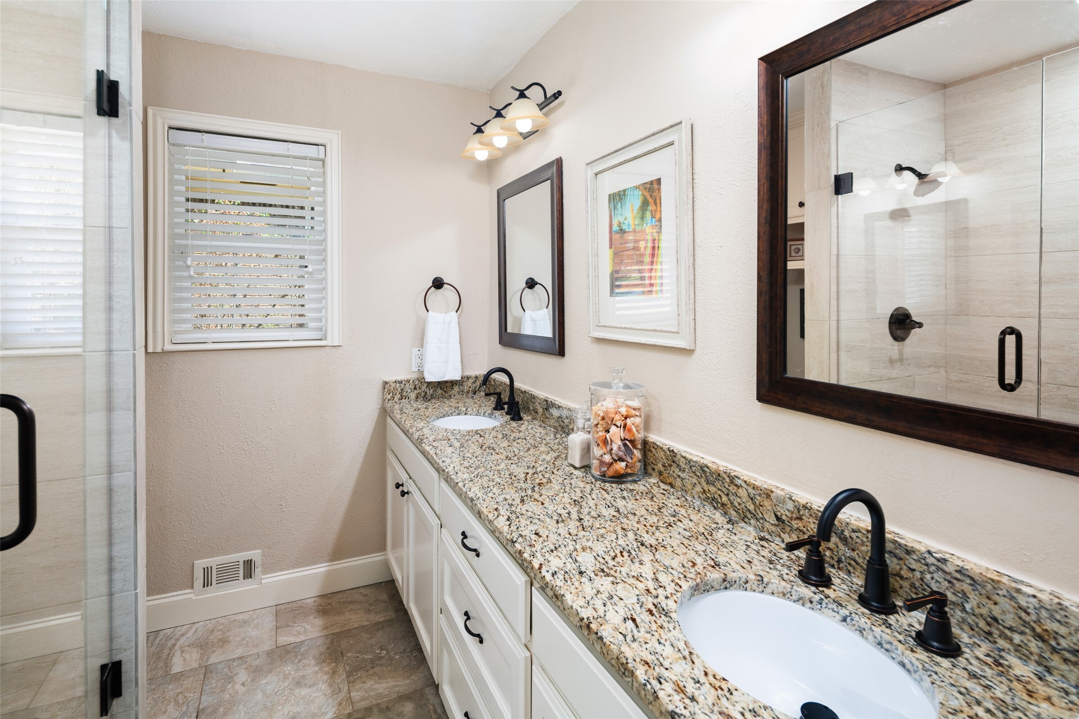 9352 Briarhurst Drive Dallas TX 75243