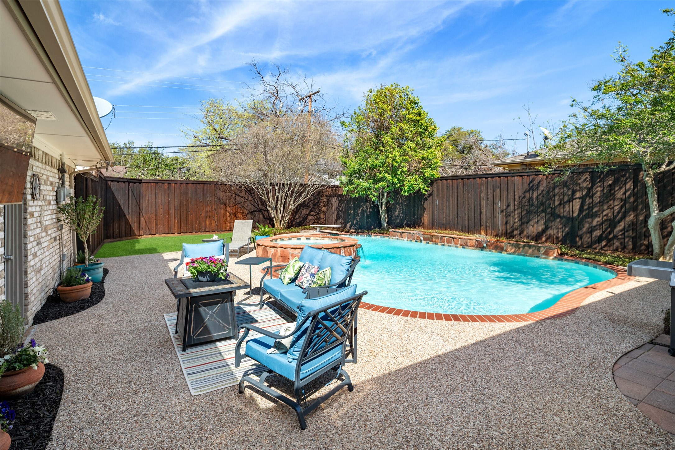 9352 Briarhurst Drive Dallas TX 75243