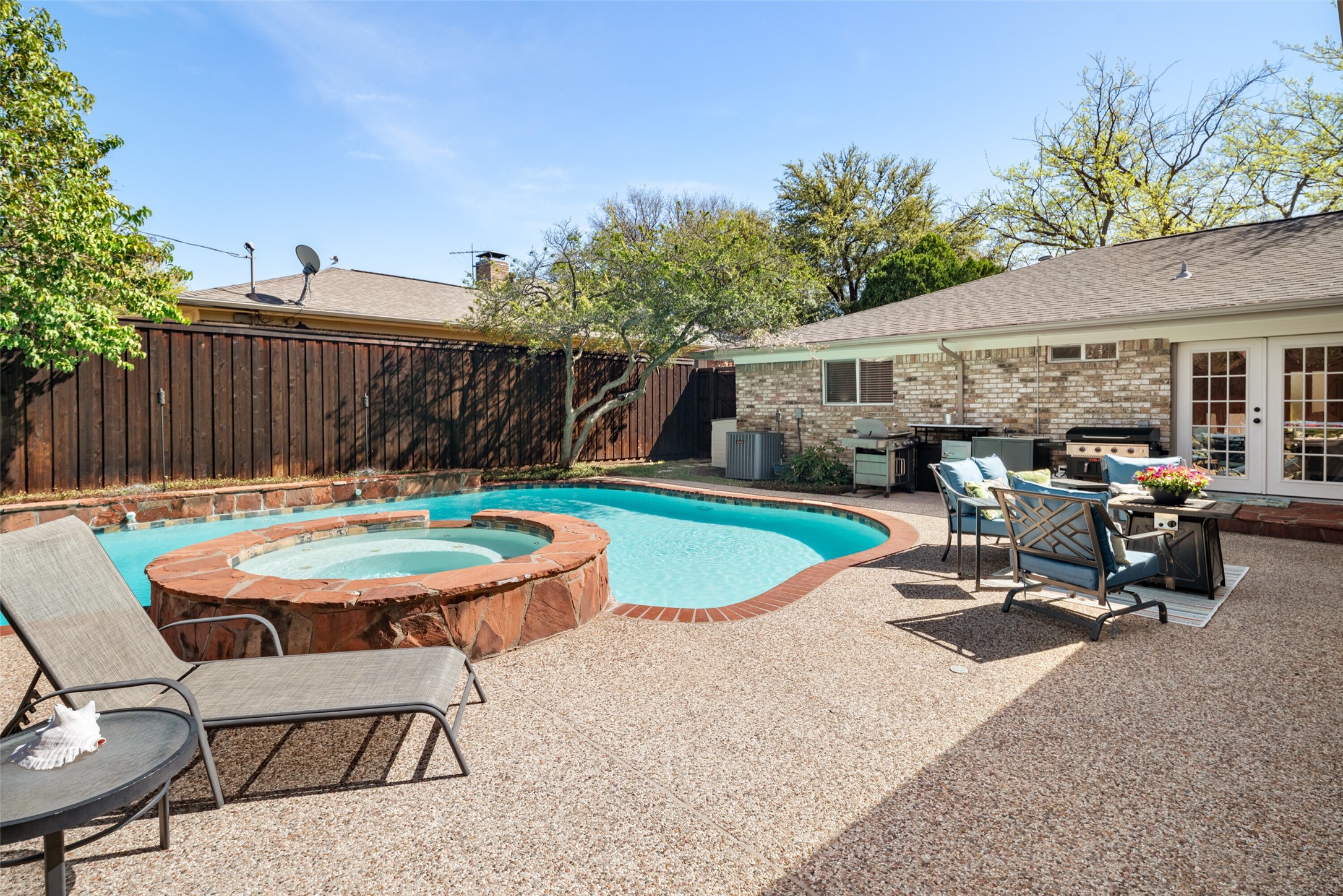 9352 Briarhurst Drive Dallas TX 75243