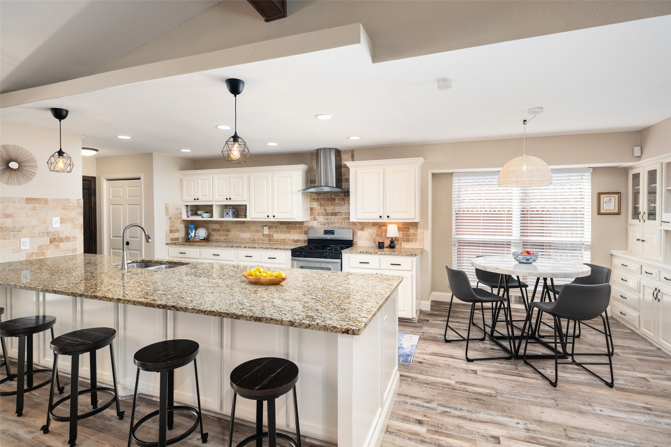 9352 Briarhurst Drive Dallas TX 75243