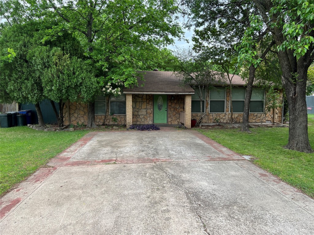 106 Burl Street Corinth TX 76208