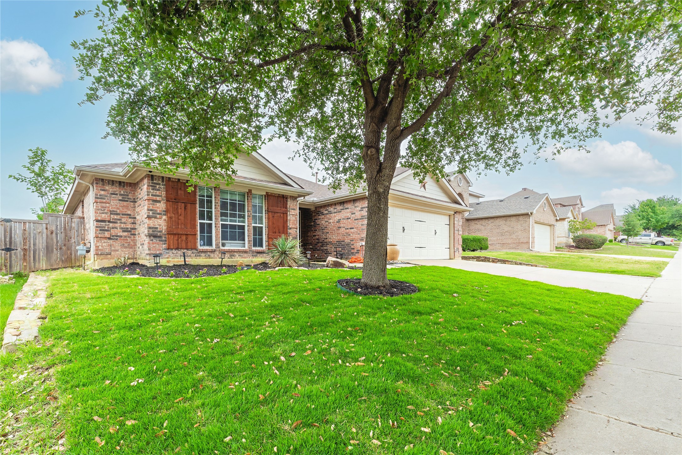 4805 Cliburn Drive Fort Worth TX 76244
