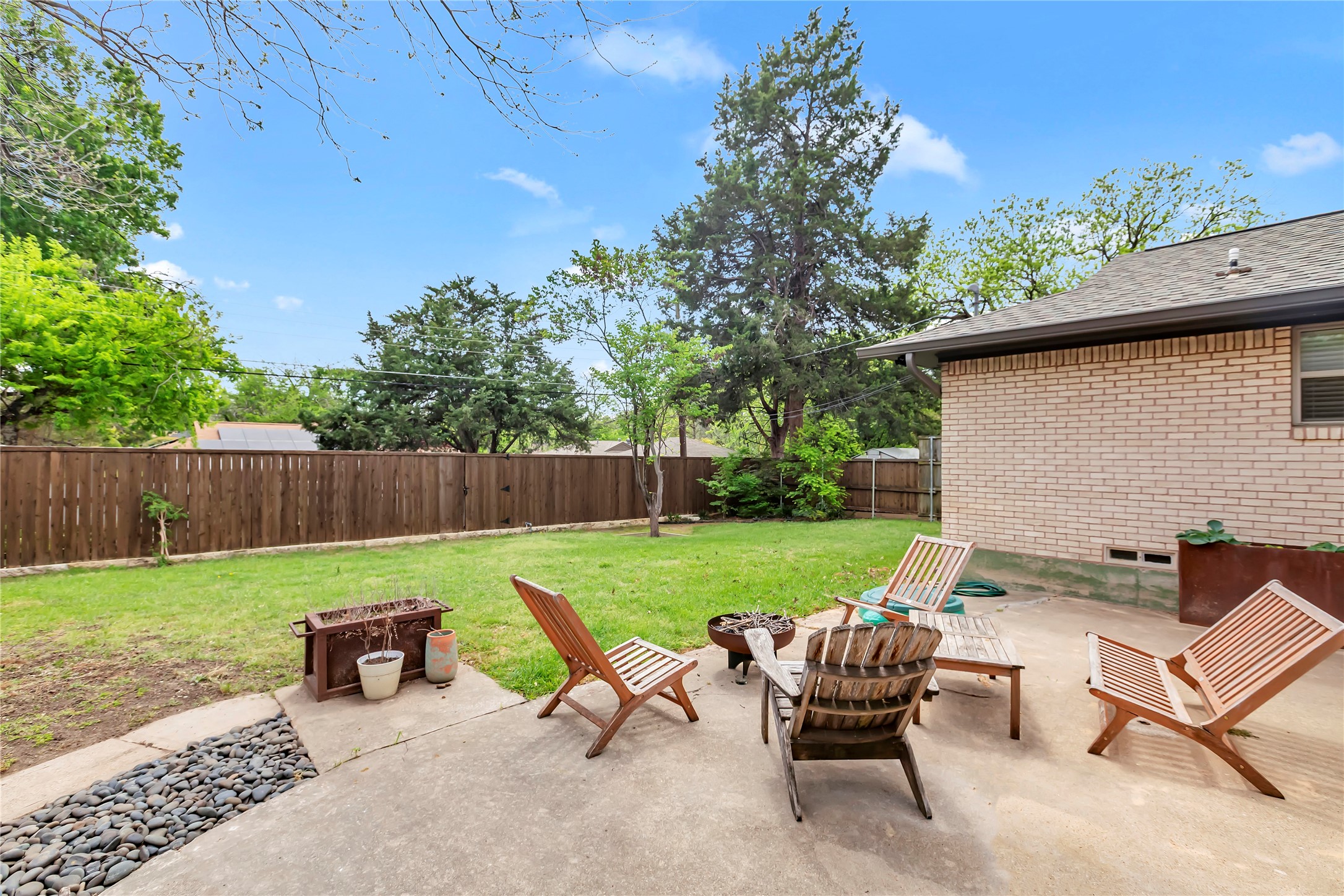 8030 Hunnicut Road Dallas TX 75228