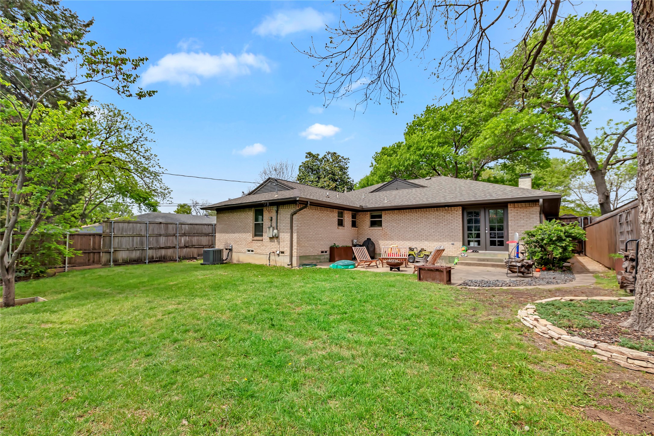 8030 Hunnicut Road Dallas TX 75228