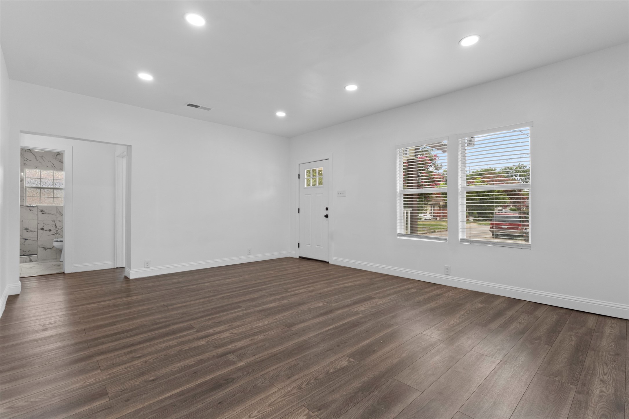 3618 Jeffries Street Dallas TX 75215