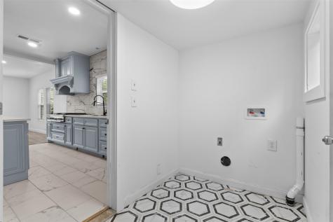 3618 Jeffries Street Dallas TX 75215