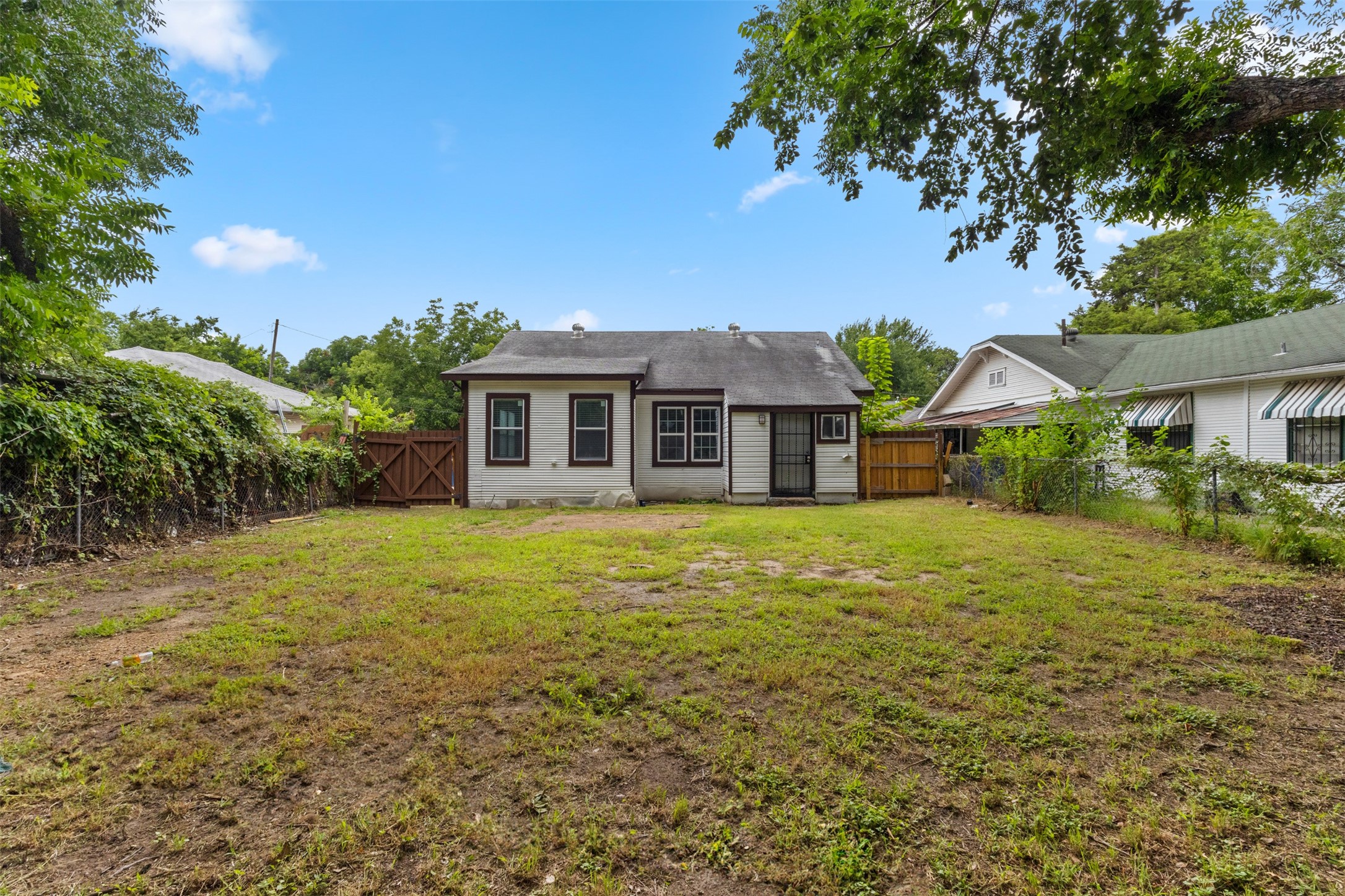 3618 Jeffries Street Dallas TX 75215