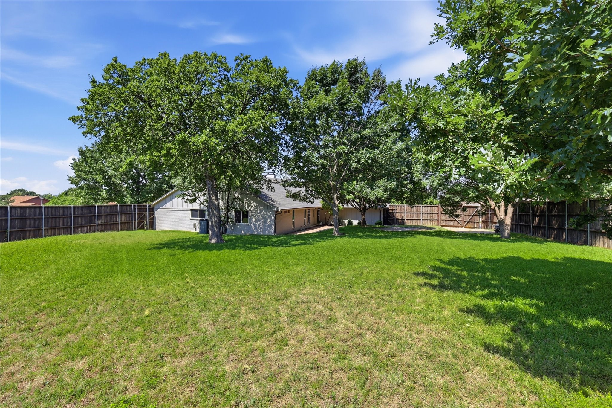 2625 Ramblewood Drive Carrollton TX 75006