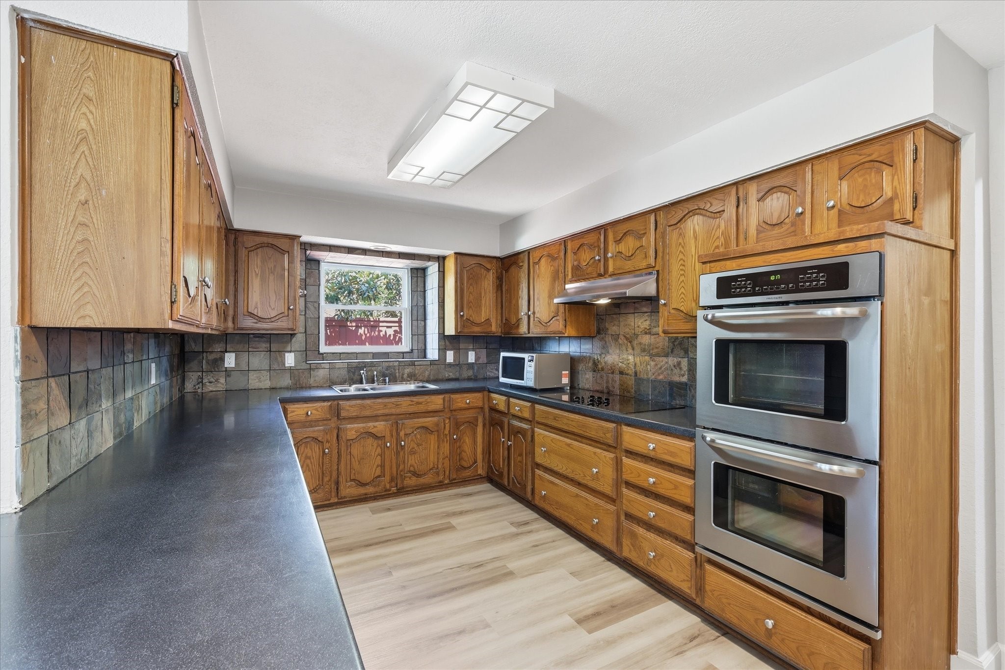 2625 Ramblewood Drive Carrollton TX 75006