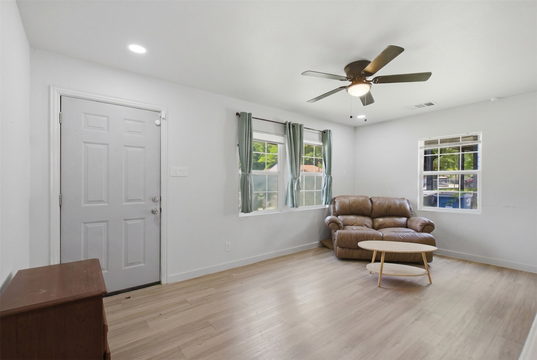4410 S Ewing Avenue Dallas TX 75216