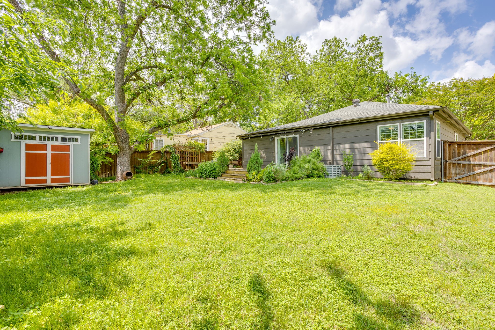 6463 Lindell Avenue Fort Worth TX 76116