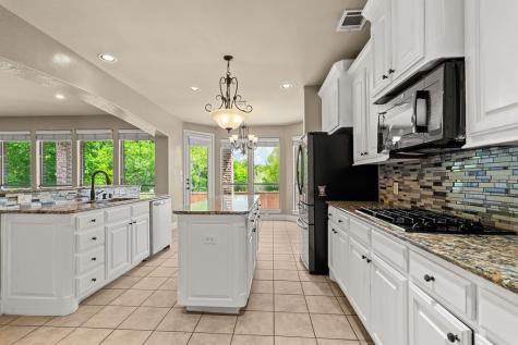6631 Crestmoor Lane Sachse TX 75048
