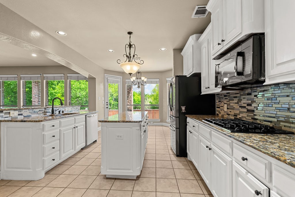 6631 Crestmoor Lane Sachse TX 75048