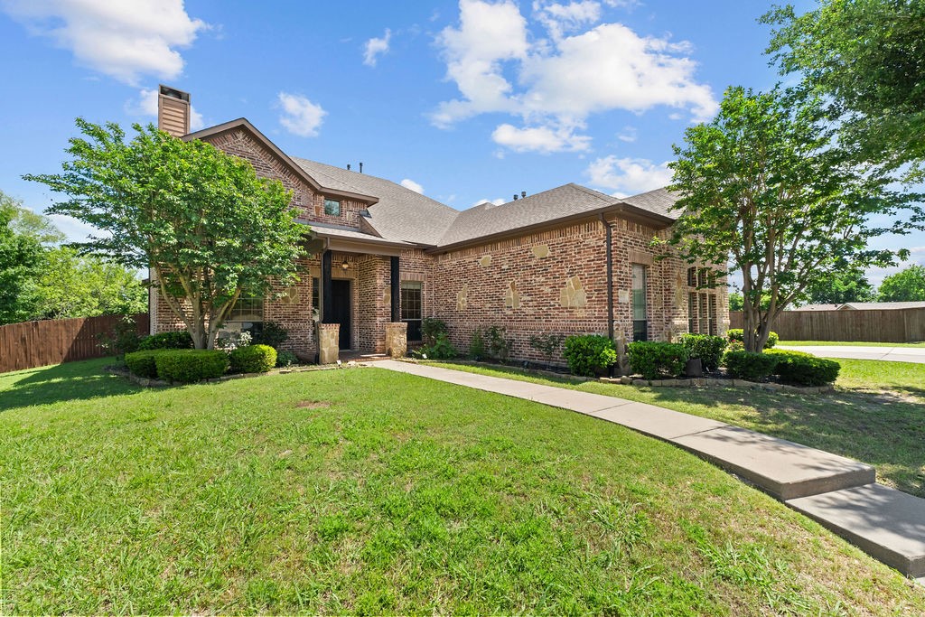 6631 Crestmoor Lane Sachse TX 75048
