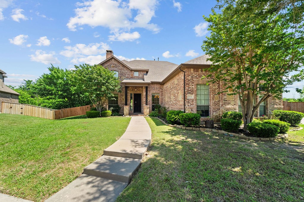 6631 Crestmoor Lane Sachse TX 75048