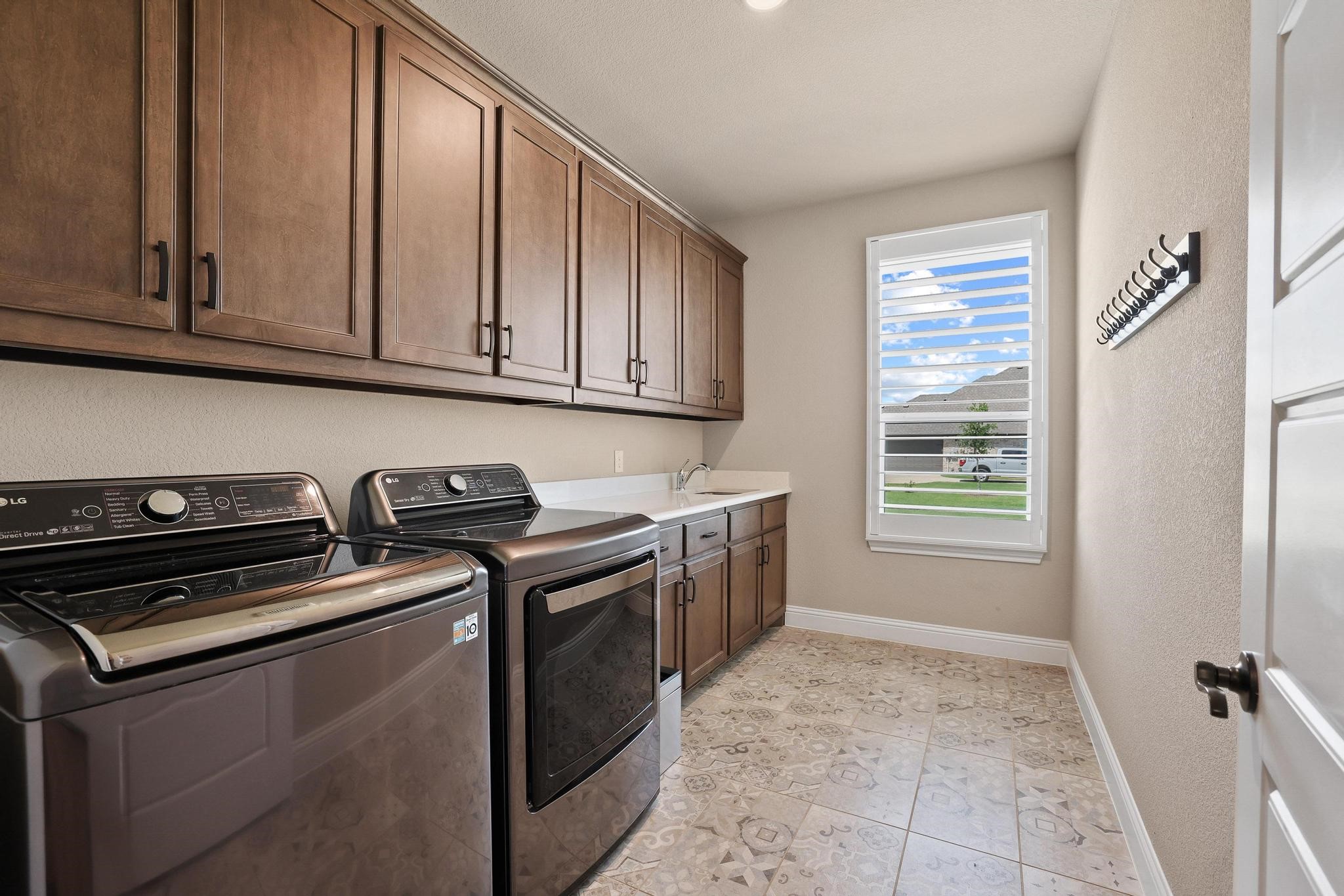 180 Waterview Drive Gunter TX 75058