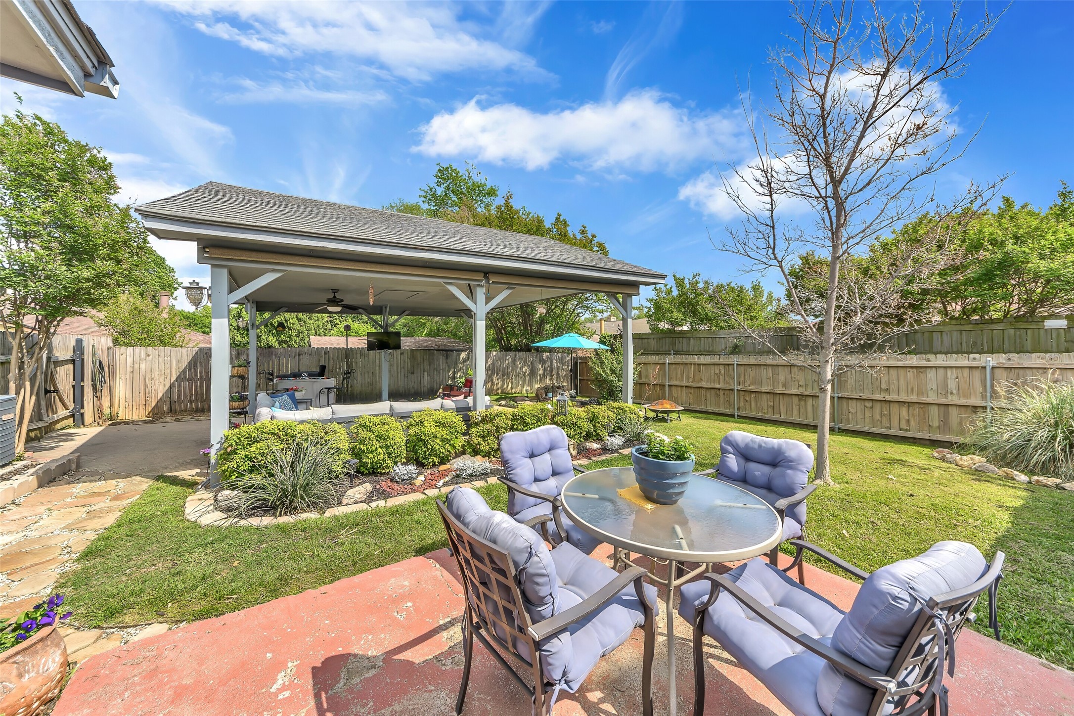 2304 Oakmont Drive Bedford TX 76022