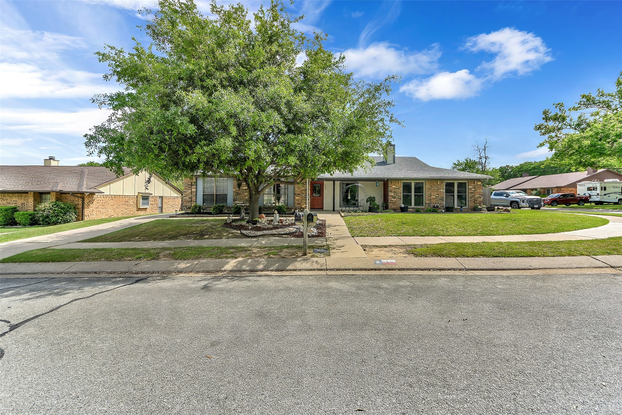 2304 Oakmont Drive Bedford TX 76022