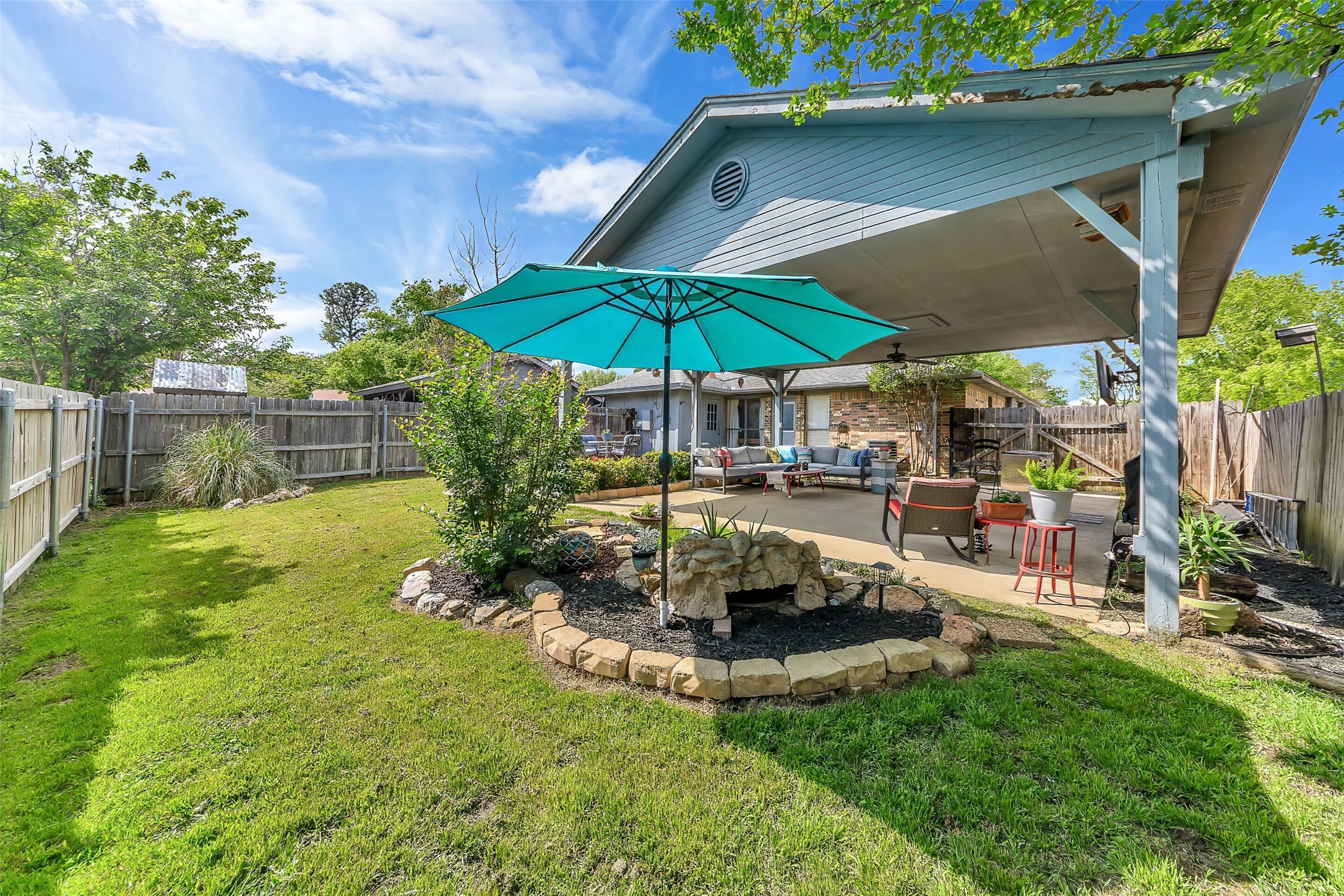 2304 Oakmont Drive Bedford TX 76022