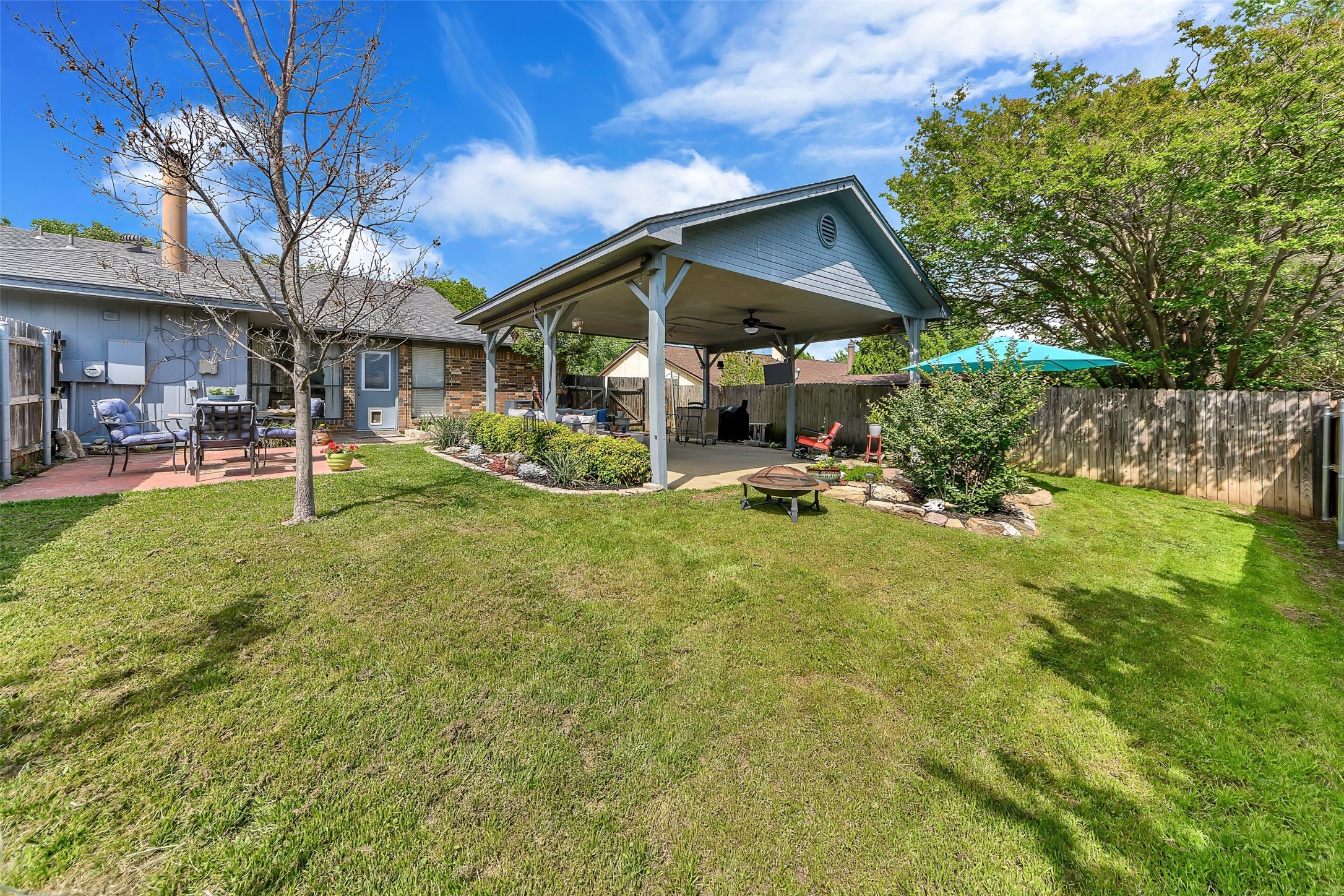 2304 Oakmont Drive Bedford TX 76022