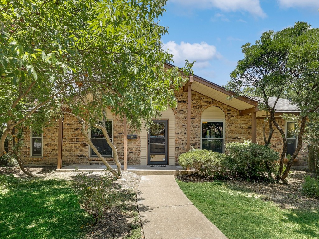 4902 Pinehurst Drive Garland TX 75043