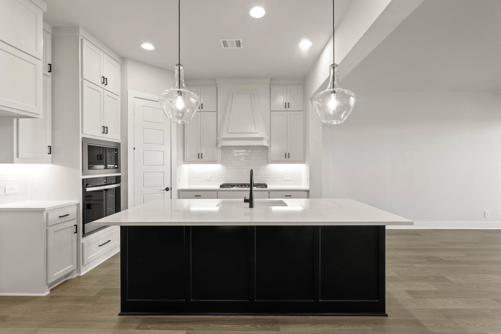 1913 Windsor Mansfield TX 76084