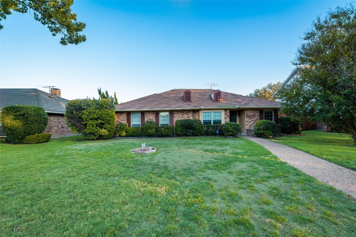 208 Hemlock Drive Richardson TX 75081