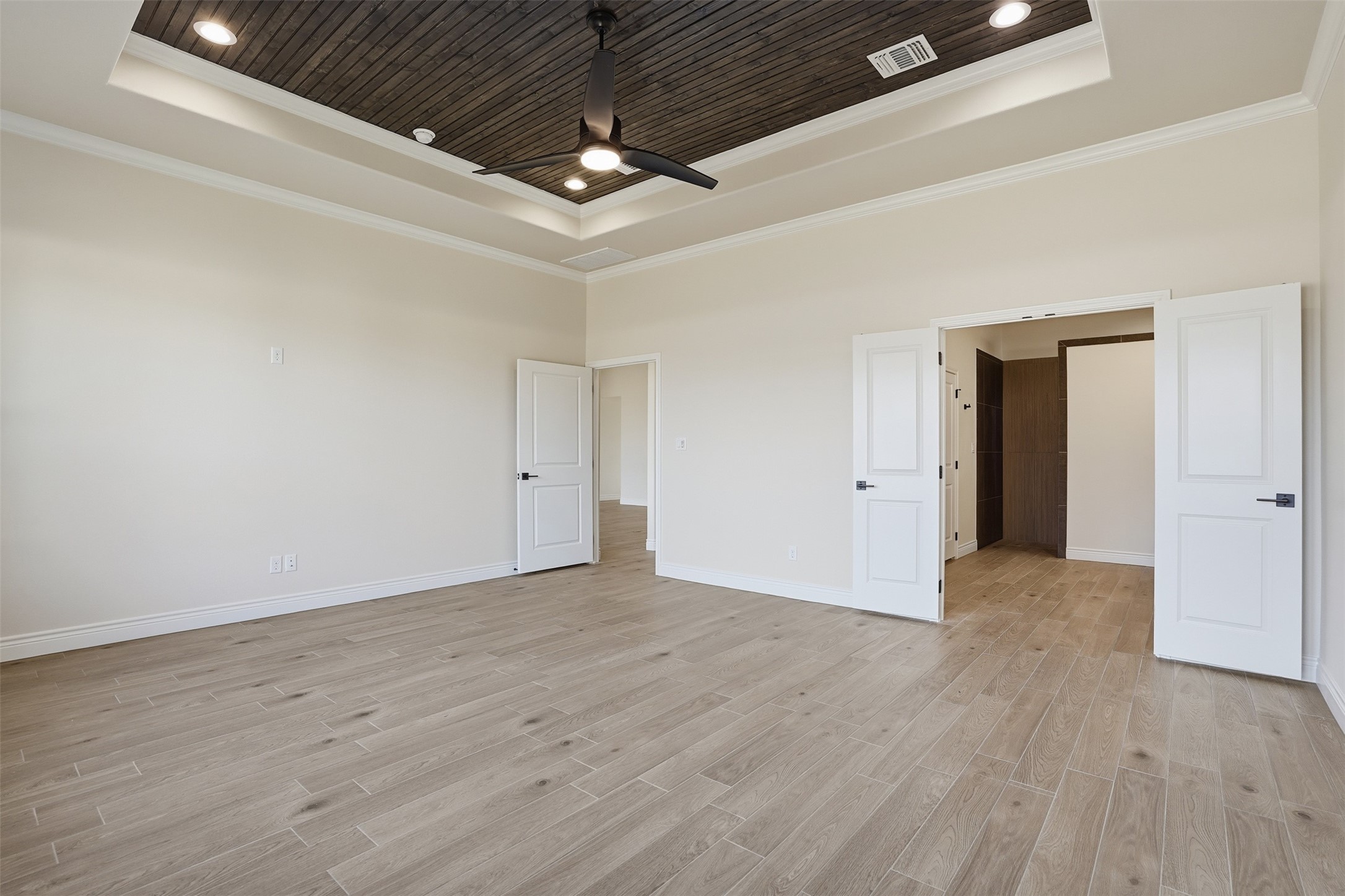 6002 Oakwood Court Granbury TX 76049