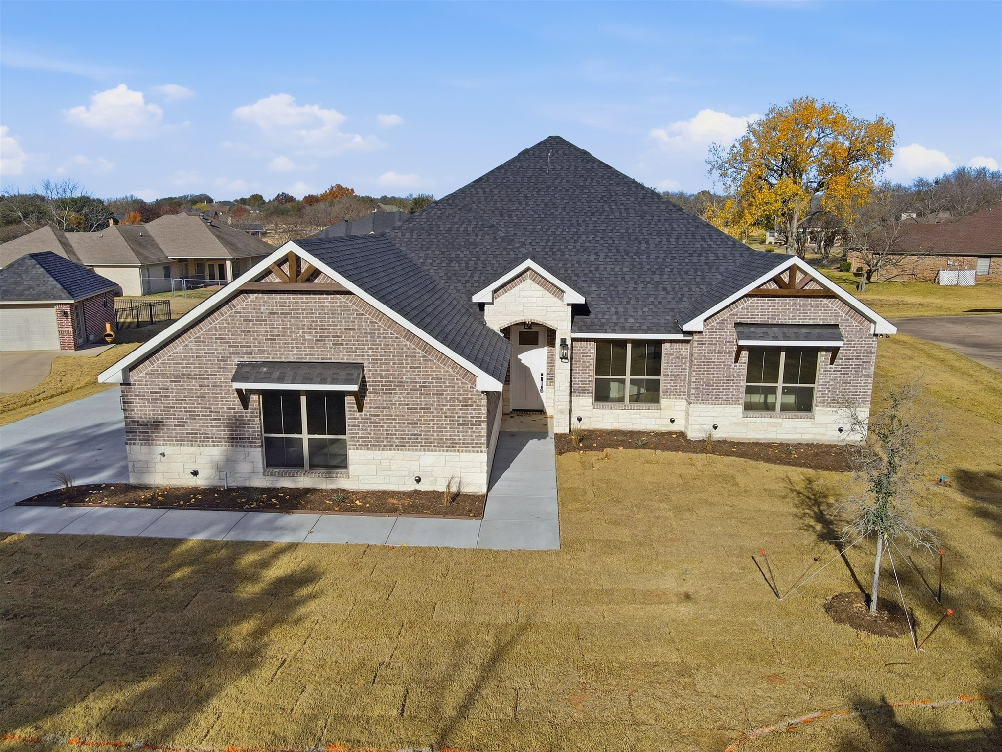 6002 Oakwood Court Granbury TX 76049