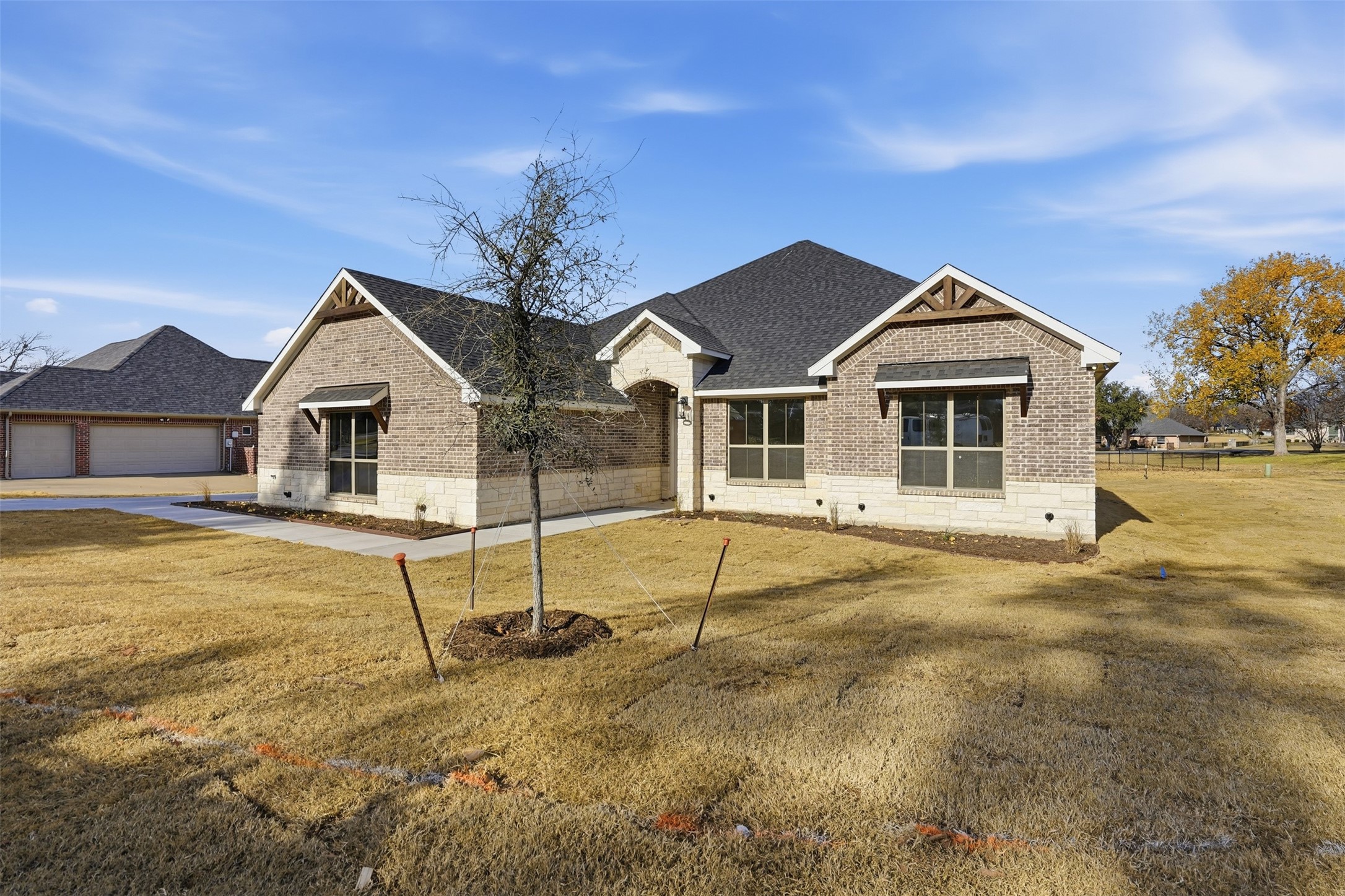 6002 Oakwood Court Granbury TX 76049