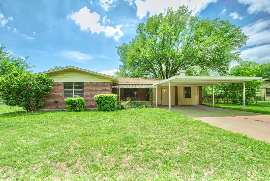 216 Cranbrook Drive Woodway TX 76712