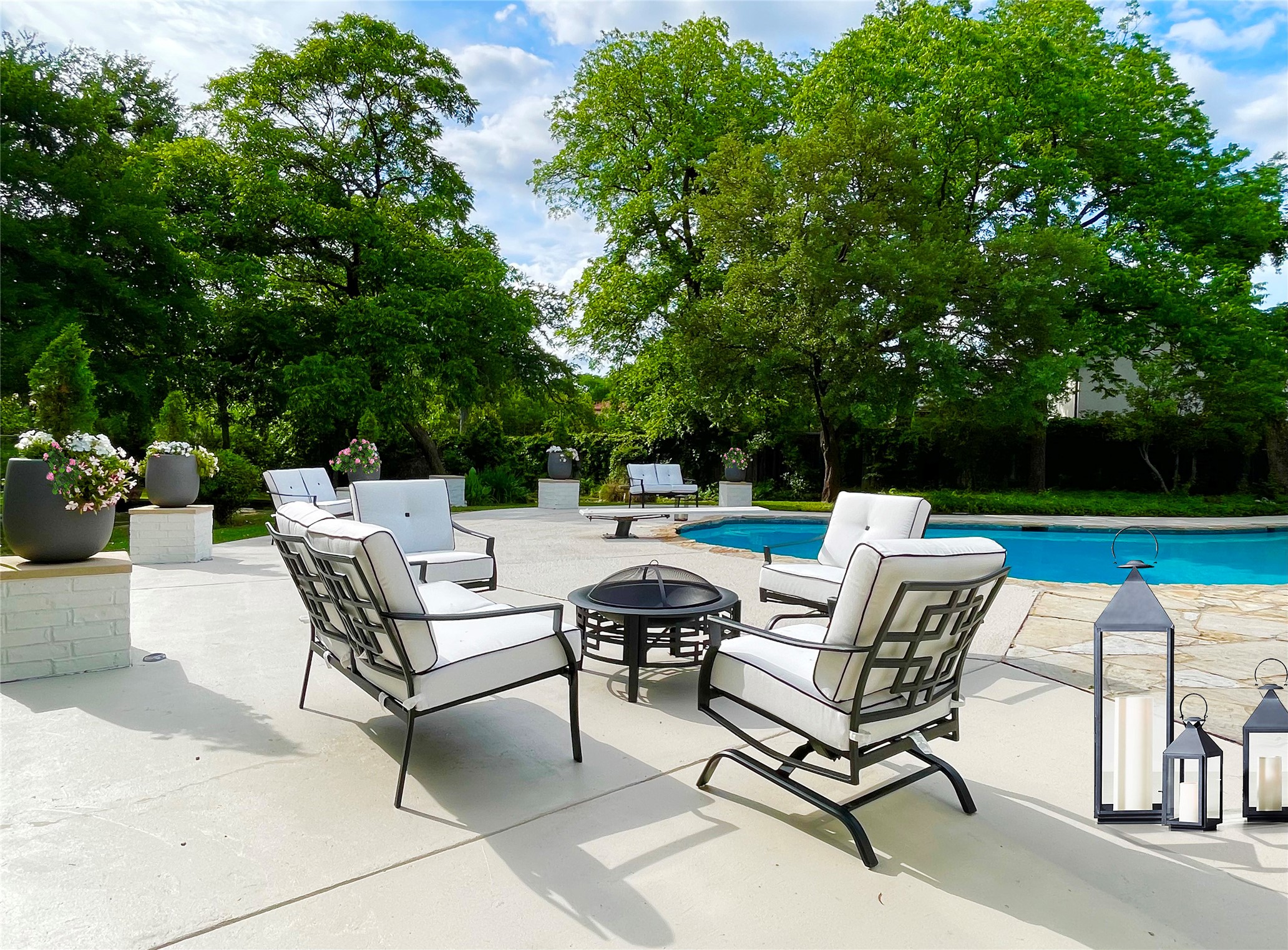 6802 Bert Lane Dallas TX 75240