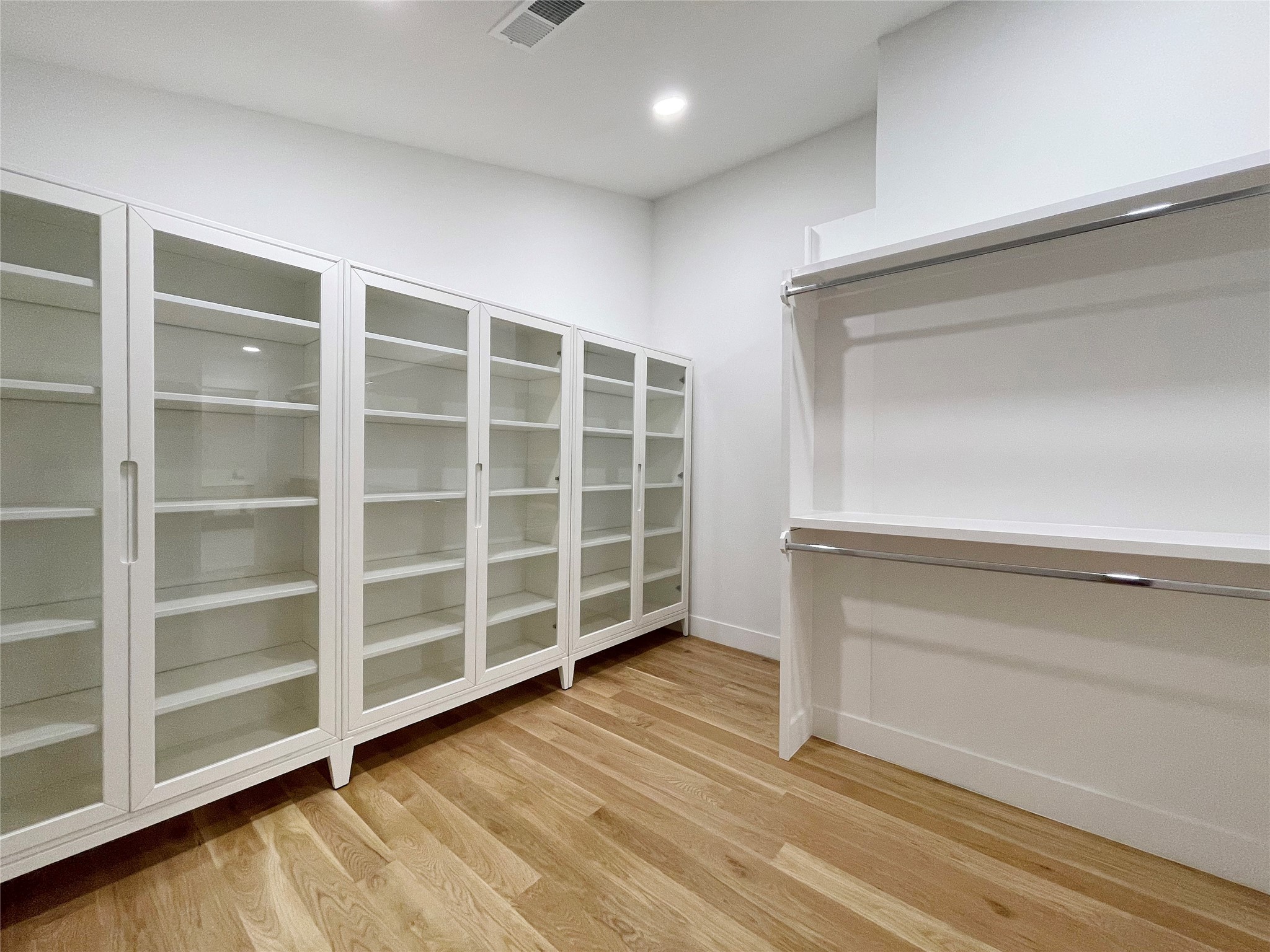 6802 Bert Lane Dallas TX 75240