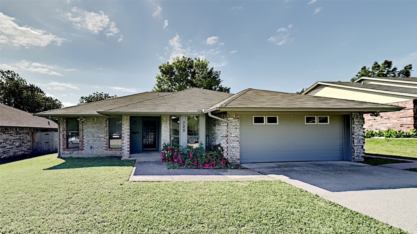 725 Nicole Drive Burleson TX 76028