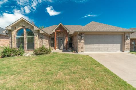 2204 Mangum Street Commerce TX 75428